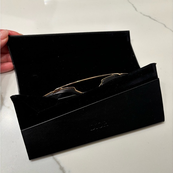 DIOR So Real Sunglasses - Picture 2 of 7